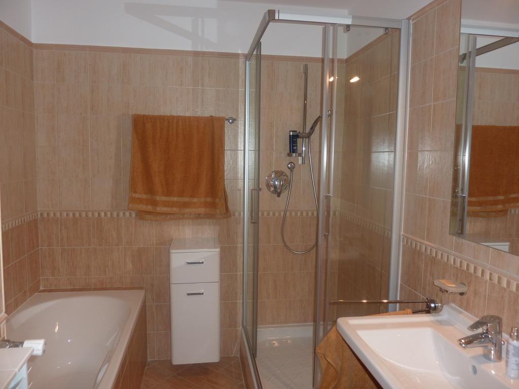 Ferienwohnung Blick Am Mittagskogel Velden am Wörthersee Exteriör bild